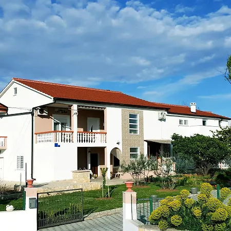 Tomislav Apartamento Vrsi