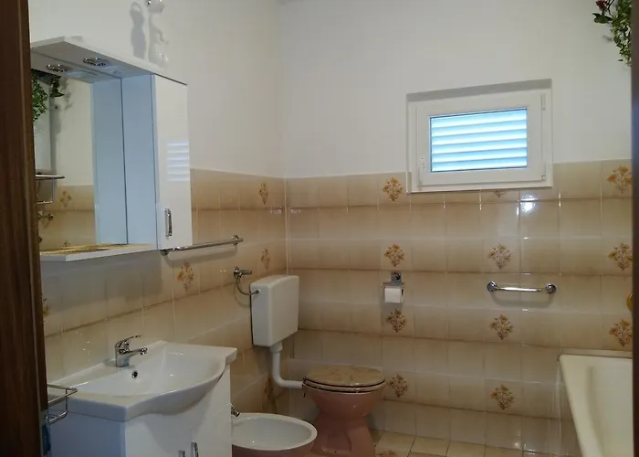 Apartman Tomislav Vrsi