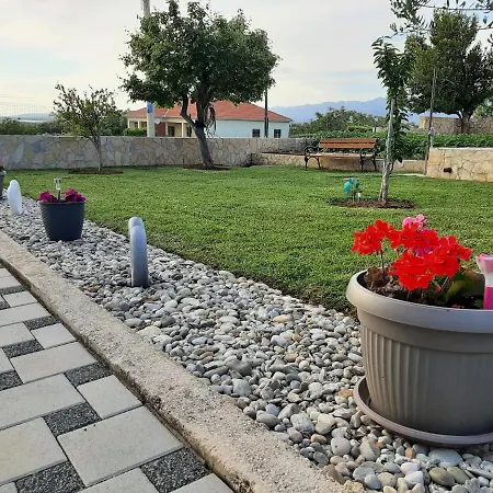 Apartment Tomislav *