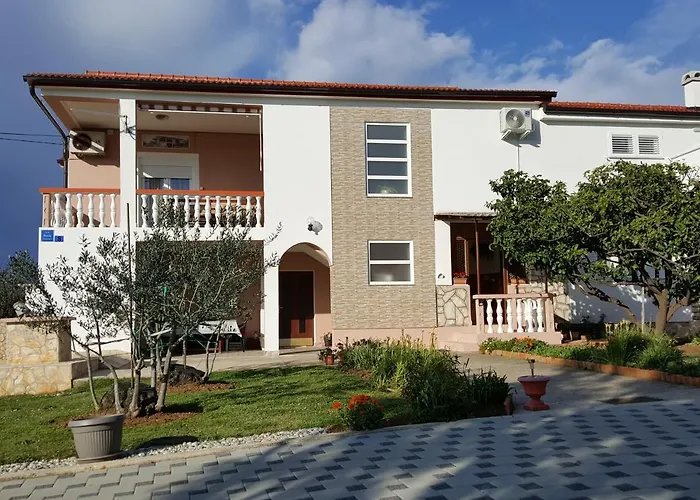 Tomislav Apartment Vrsi